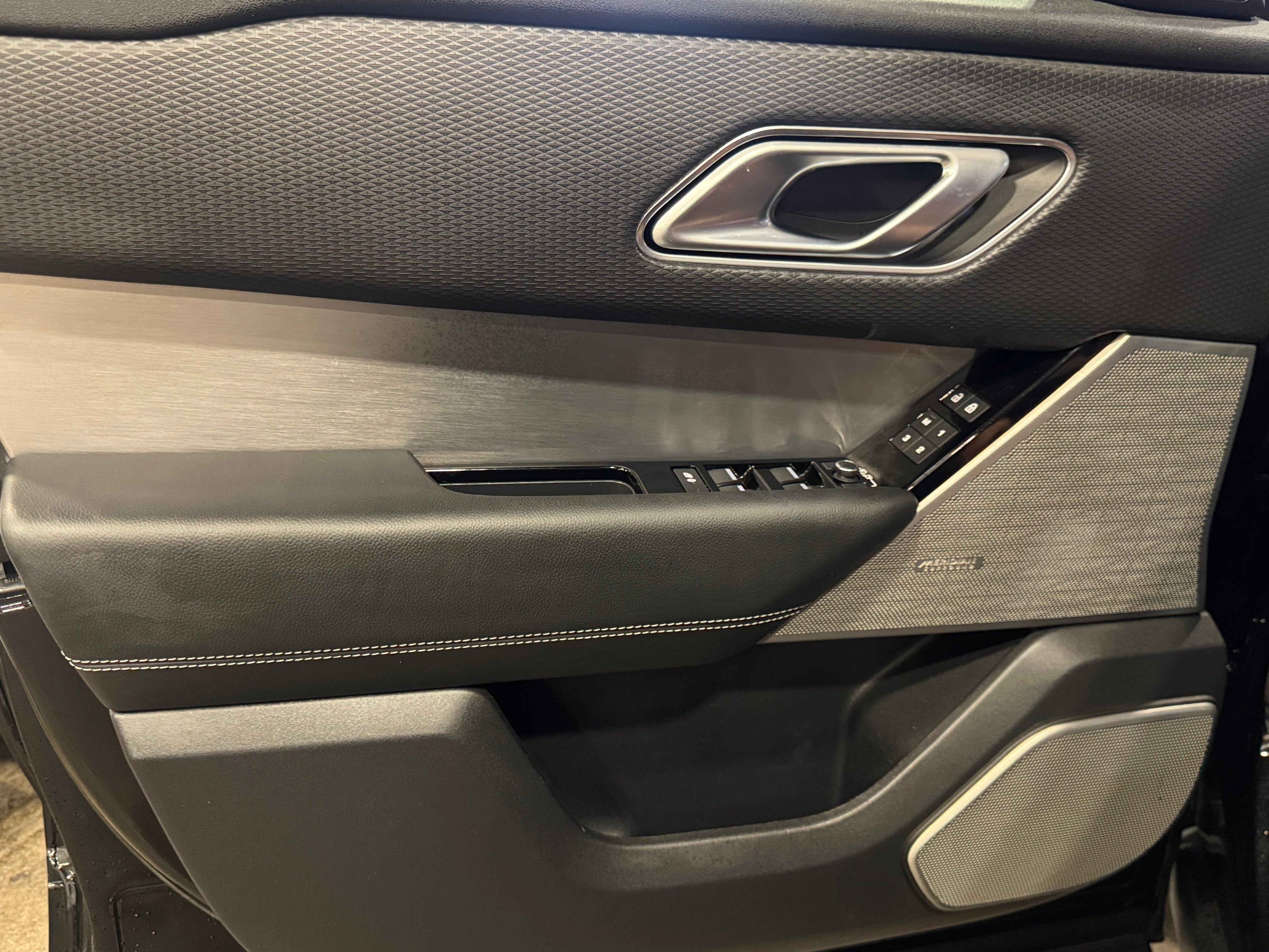 land rover range rover velar 2021 SALYT2EU6MA315265 image land rover range rover velar 2021 SALYT2EU6MA315265 image